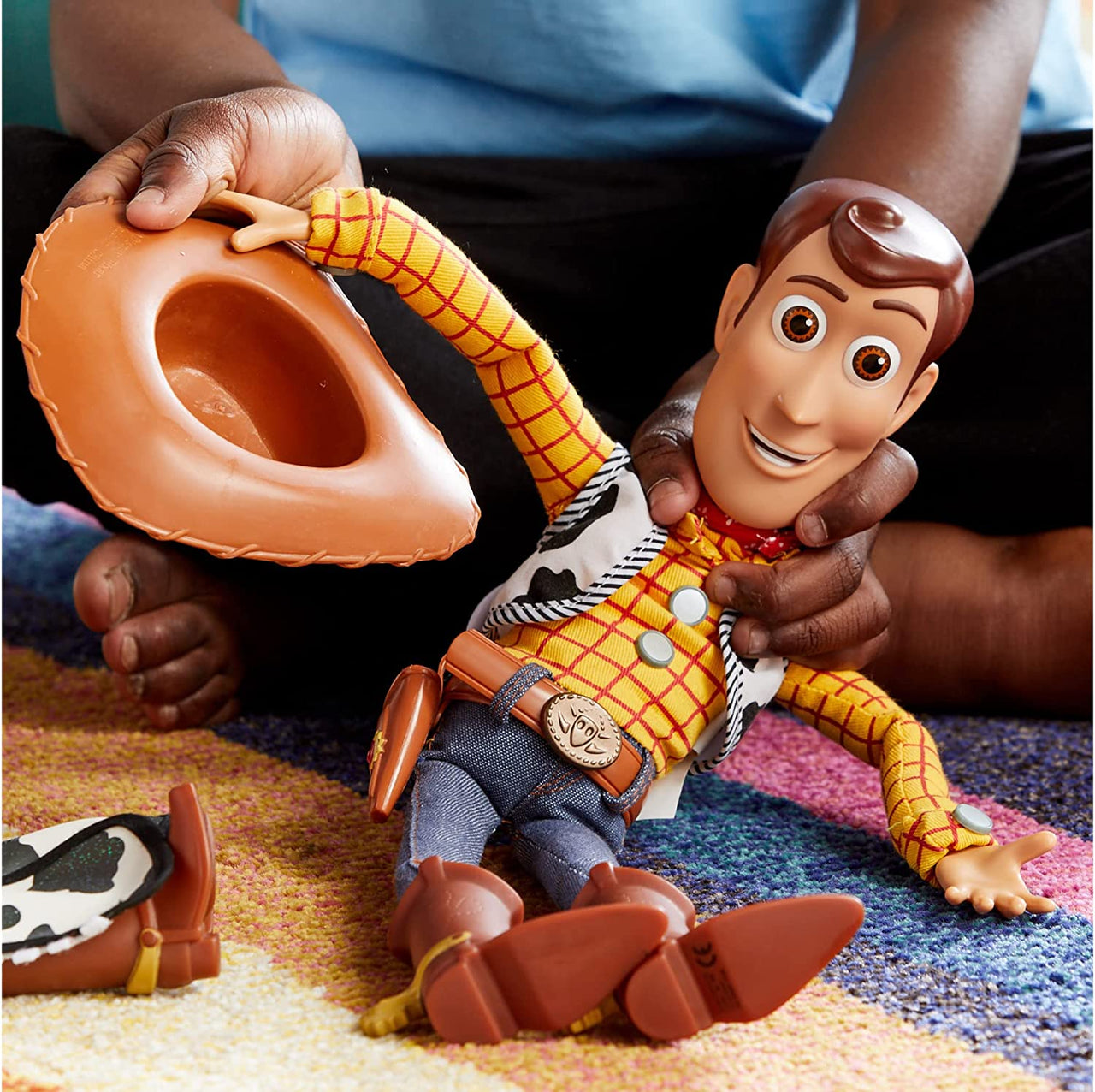 Official Woody Interactive Talking Action Figure from Toy Story 4, 35Cm/15”, Features 10+ English Phrases, Interacts with Other Figures and Toys, Laser Lights, Suitable for Ages 3+