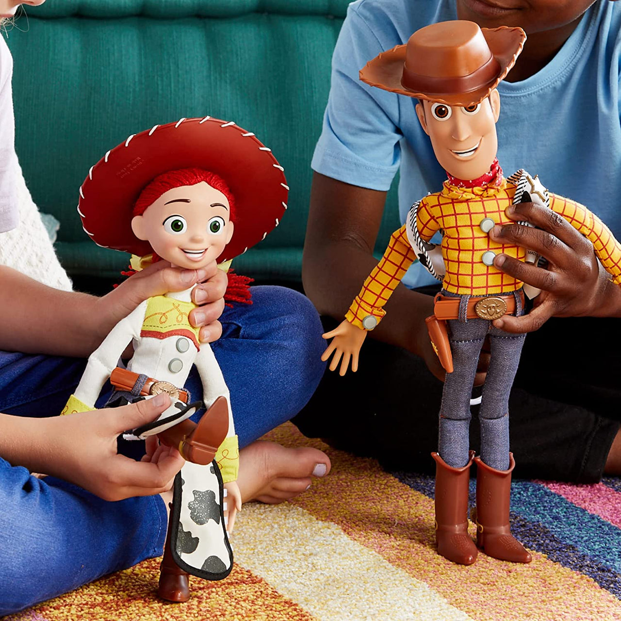 Official Woody Interactive Talking Action Figure from Toy Story 4, 35Cm/15”, Features 10+ English Phrases, Interacts with Other Figures and Toys, Laser Lights, Suitable for Ages 3+